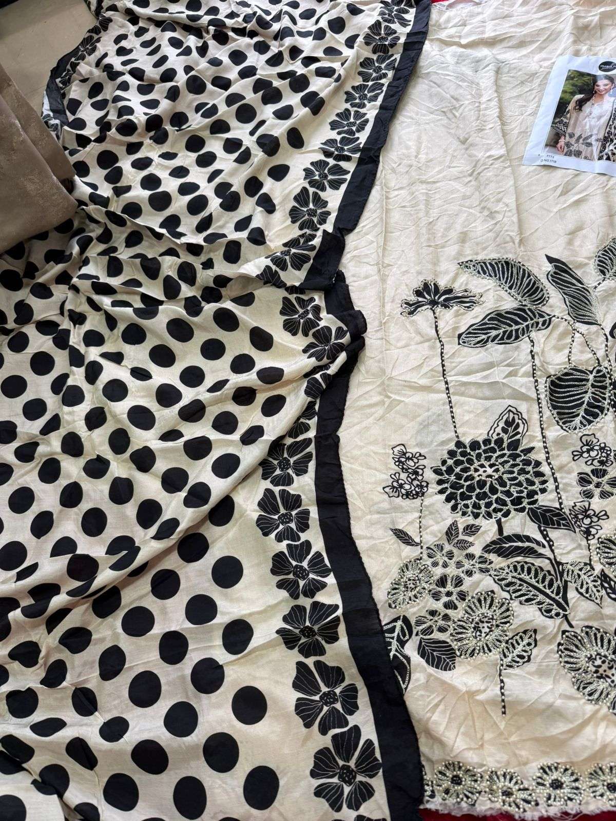 1718 Hit Designs by MEHBBOB TEX-01