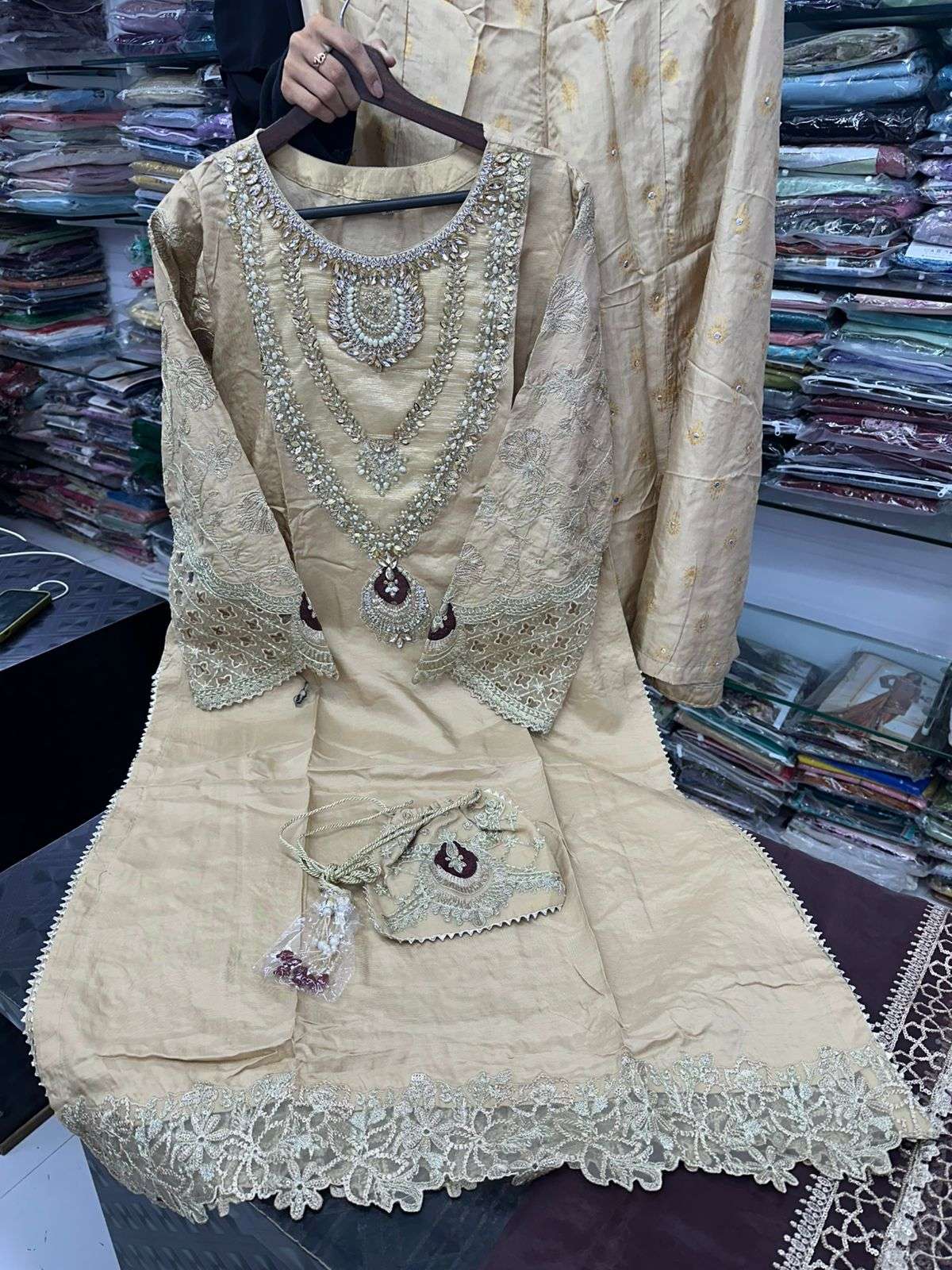 Embroidered Luxury Festive Collection Ready to Wear by Zahra Rubab-11