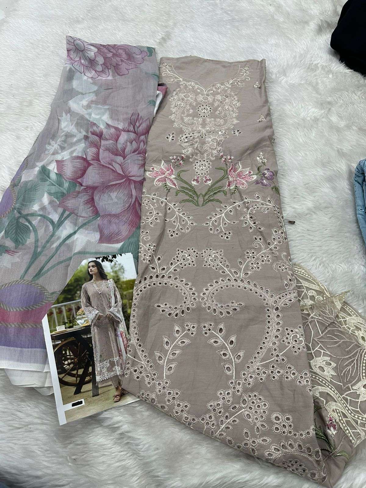 Falah Premium Cotton Collection Code - 26009 By Falah Designer - 01 - 05 A