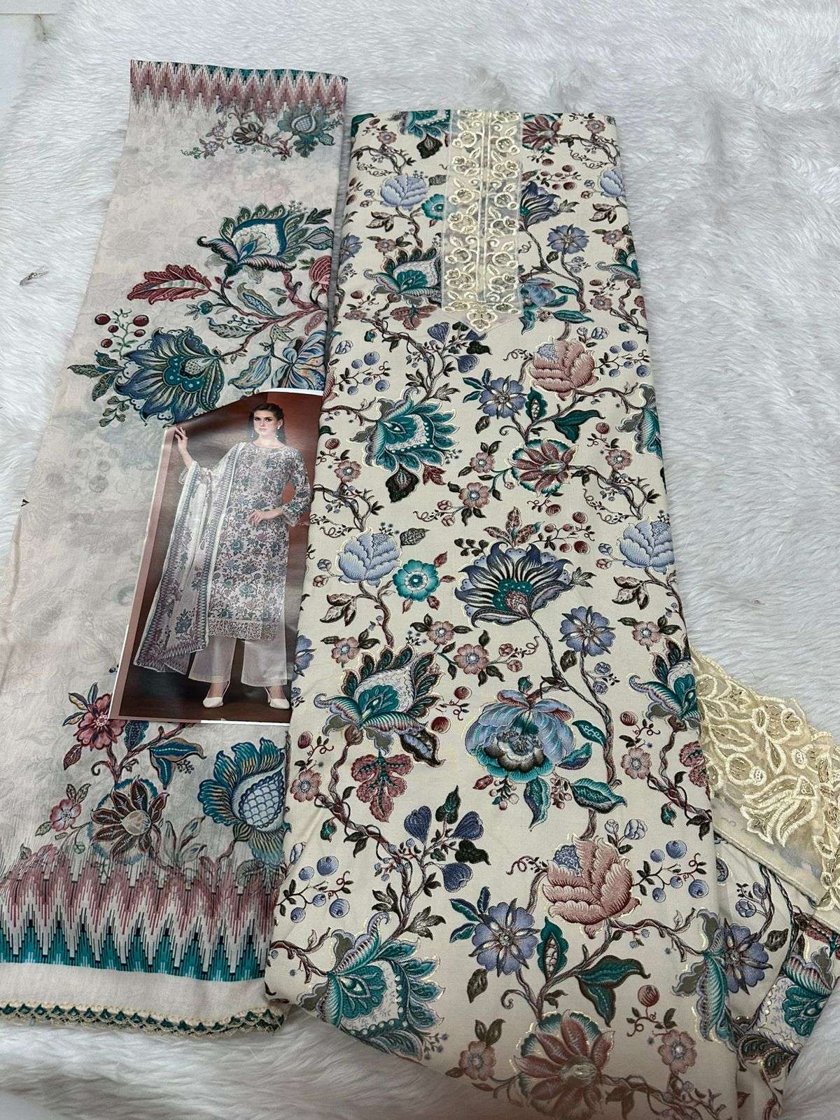 Falah Premium Cotton Collection Code - 30675 By Falah Designer - 01 - 06