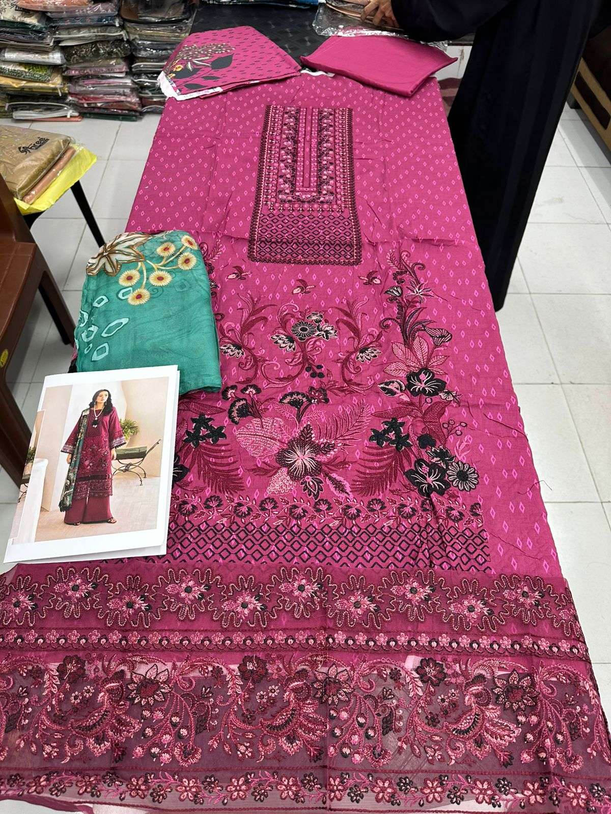 Mashaal Luxury Lawn Vol 14 By Ramsha-03