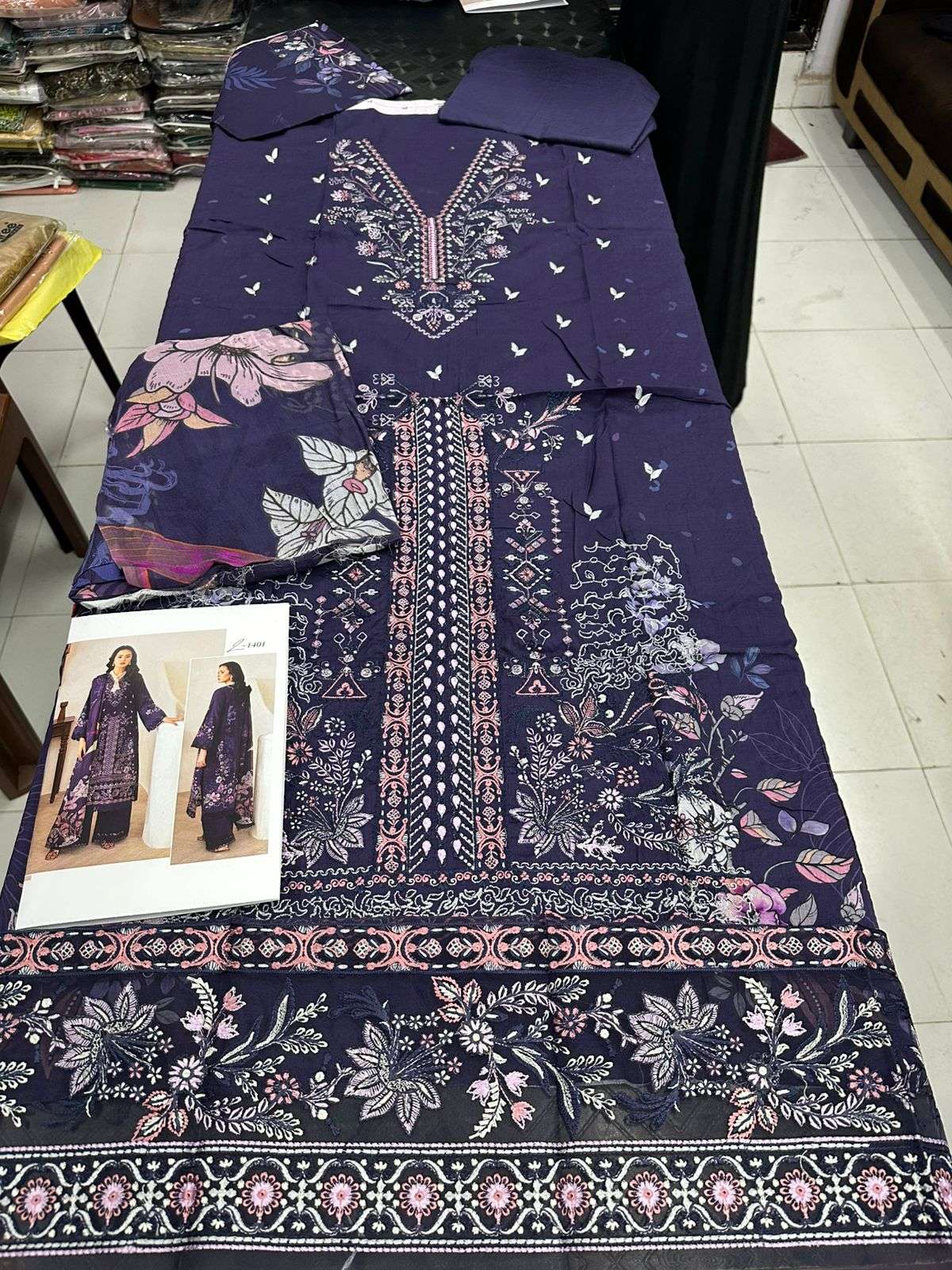Mashaal Luxury Lawn Vol 14 By Ramsha-07