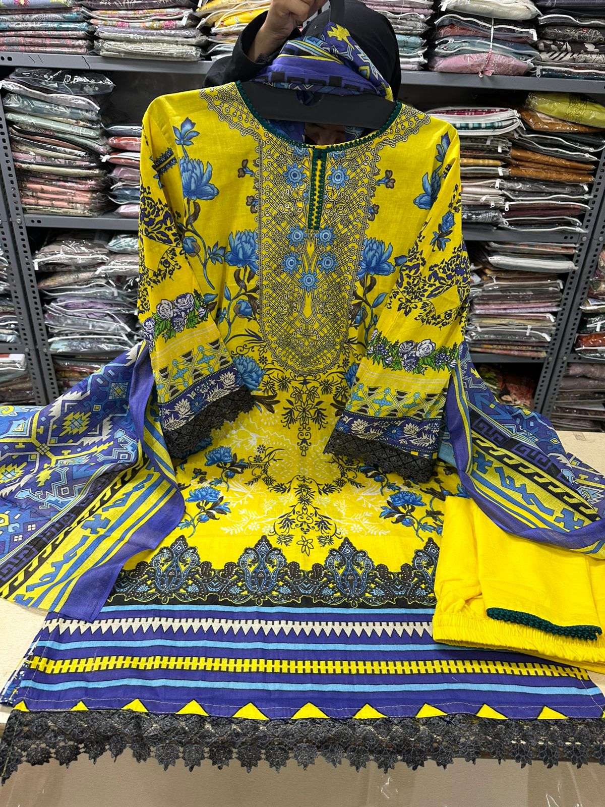 HEAVY COTTON LUXURY COLLECTION VOL - 33 BY RTW - 01