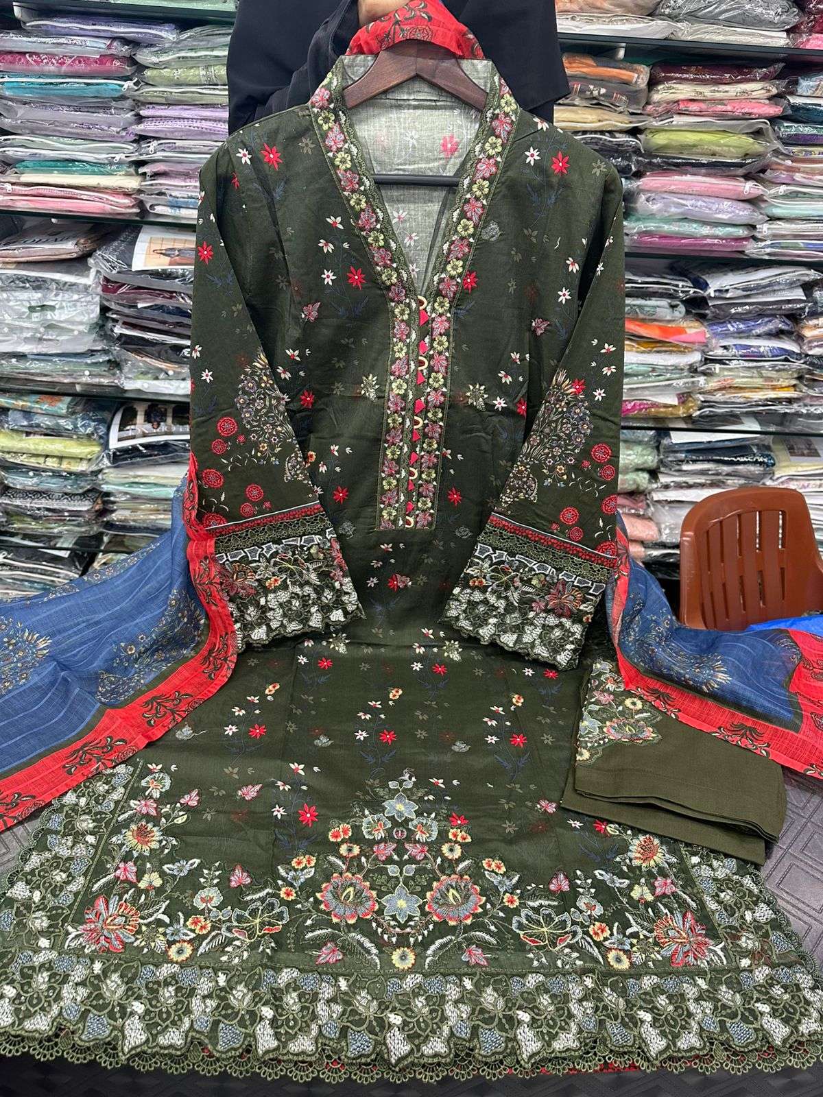 MUNIRA DESIGNERS LAWN BY RTW-03