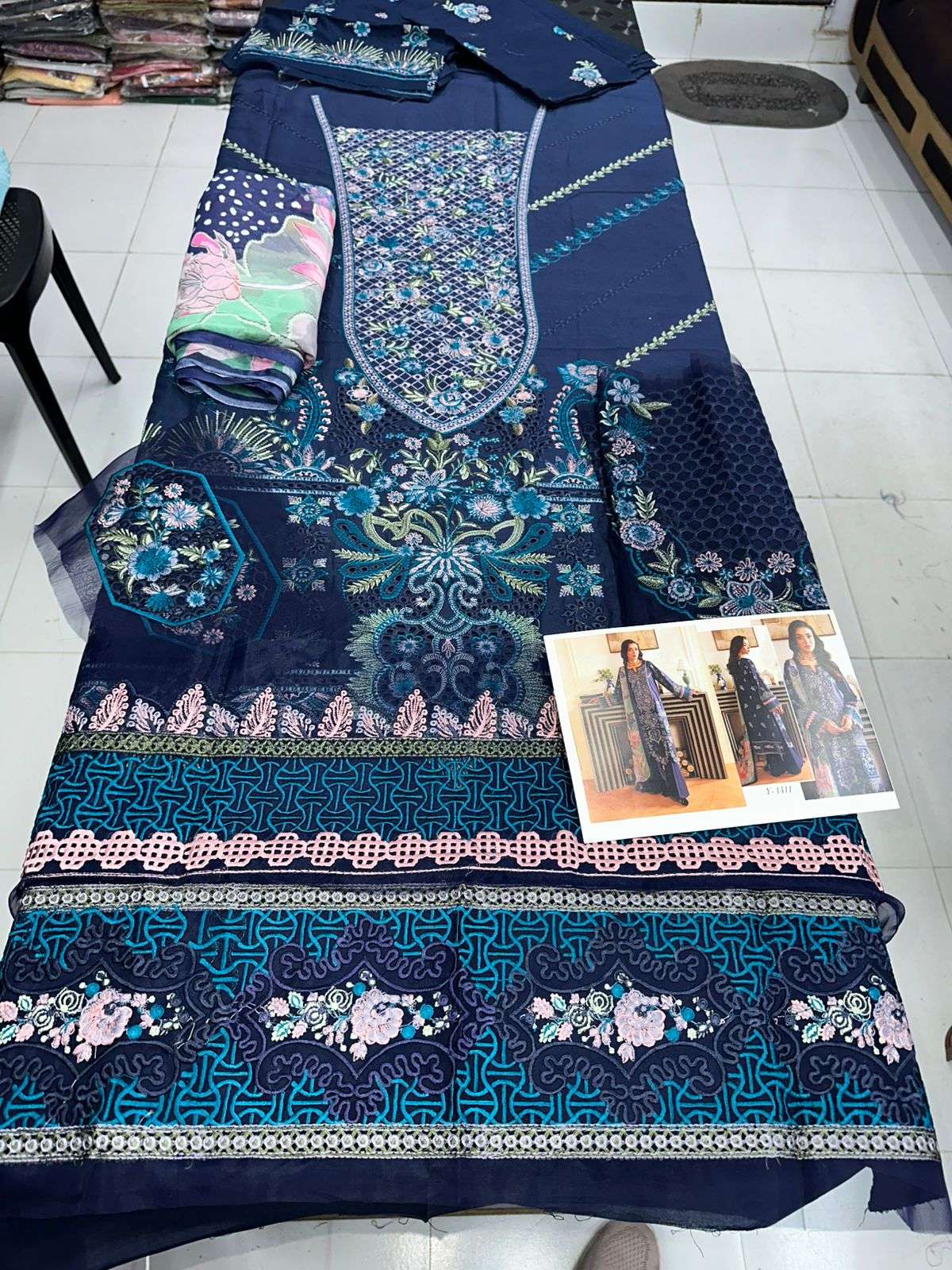 Riwayat Luxury Lawn Collection Vol - 14 By Ramsha - 09