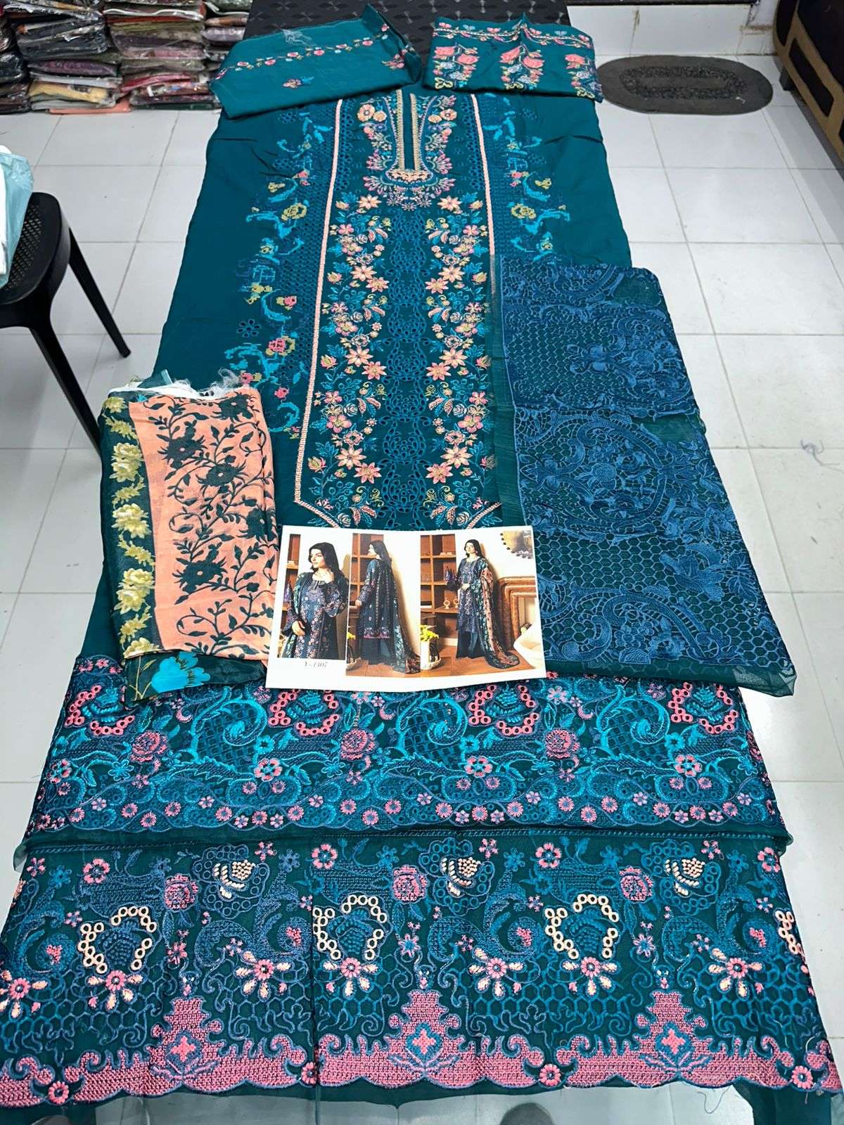 Riwayat Luxury Lawn Collection Vol - 14 By Ramsha - 11
