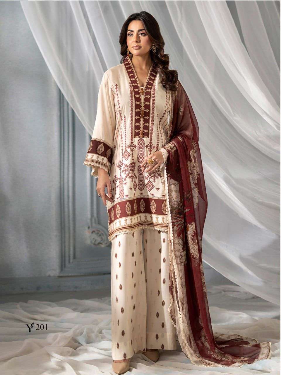 SANA SAFINA SPECIAL EDITION VOL - 02 BY AABYAAN DESIGNER SUIT - 01