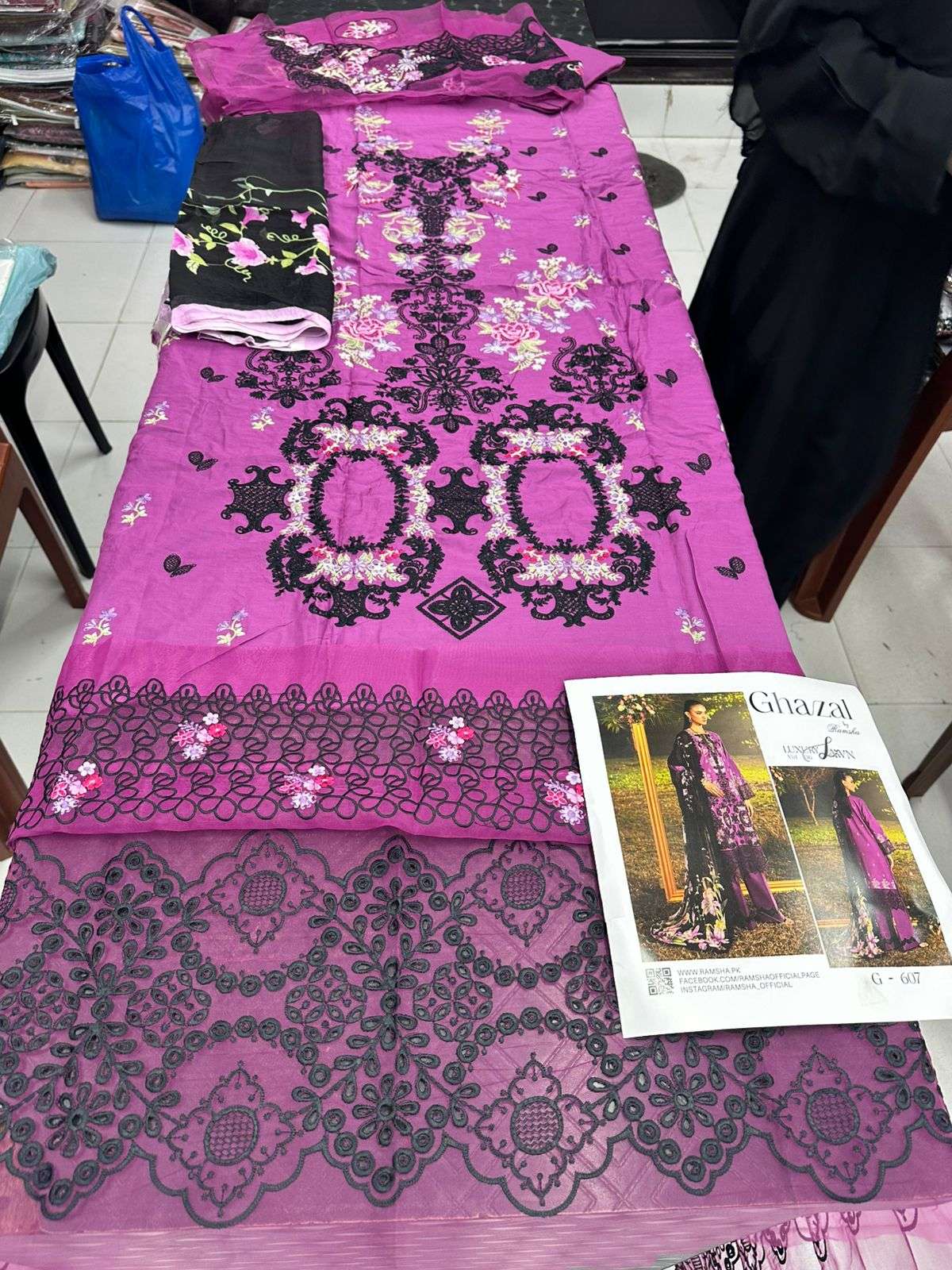 GHAZAL LUXURY LAWN VOL 6 BY RAMSHA-01