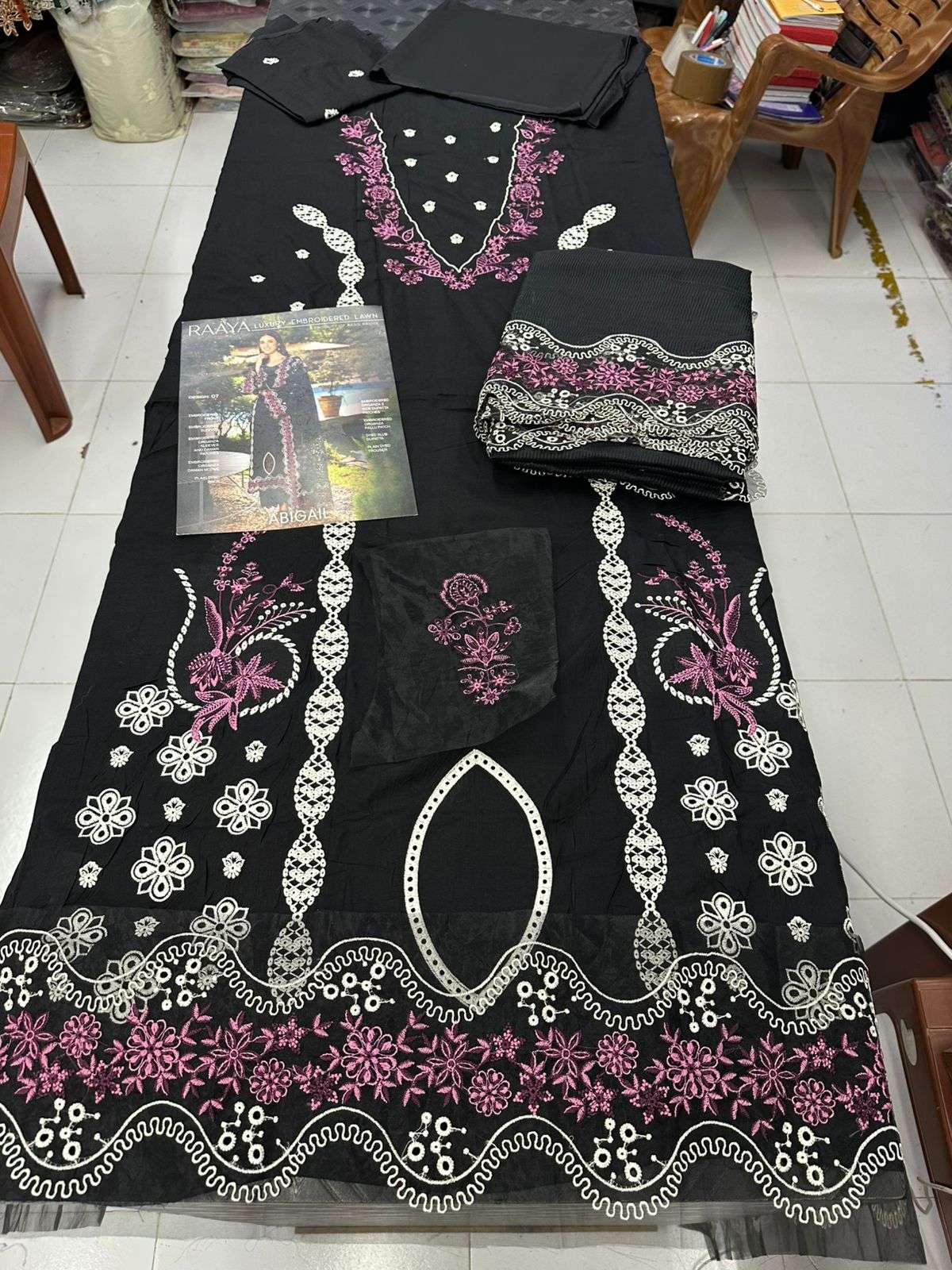 Luxury Embroidered Lawn Unstitch 2026 by Raaya-23