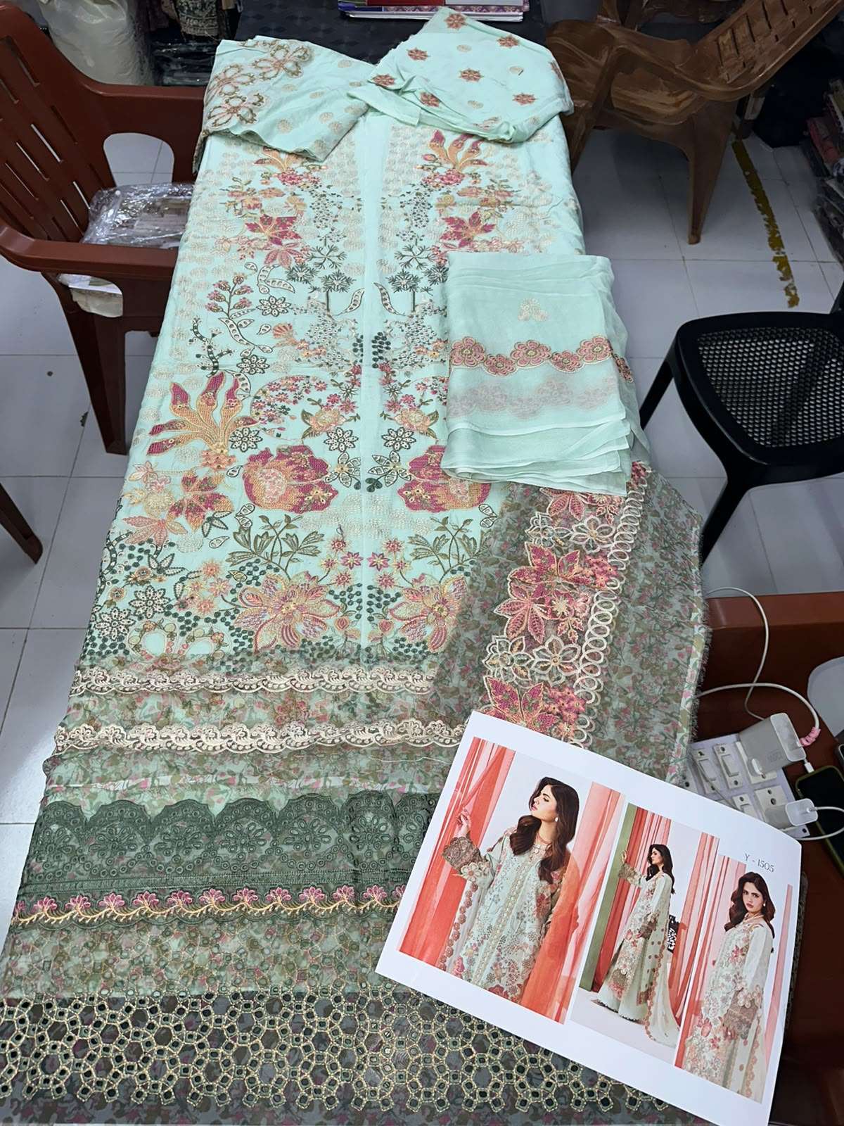 RIWAYAT LUXURY LAWN COLLECTION VOL - 15 BY RAMSHA - 08