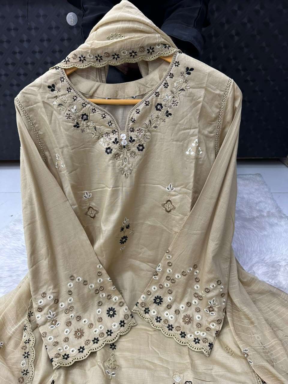 RTW FANCY EXCLUSIVE EMBROIDERED FORMAL LAWN COLLECTION BY TAWAKKAL PRINT - 13