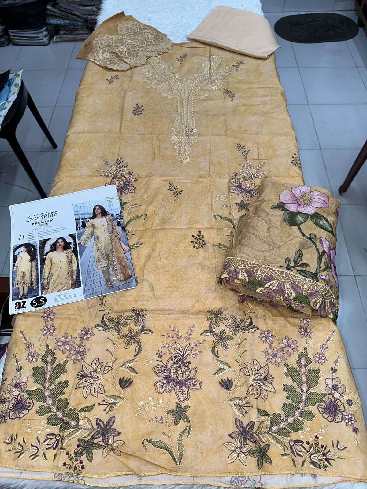 SUNSHINE BLOOM PREMIUM EDITION LONDON DIARIES BY AL ZOHAIB TEXTILES - 07