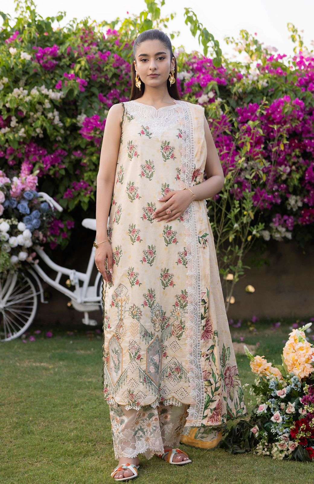 APPLIQUEKARI VOL - 03 MODEL PICS BY AL ZOHAIB TEXTILES - 01