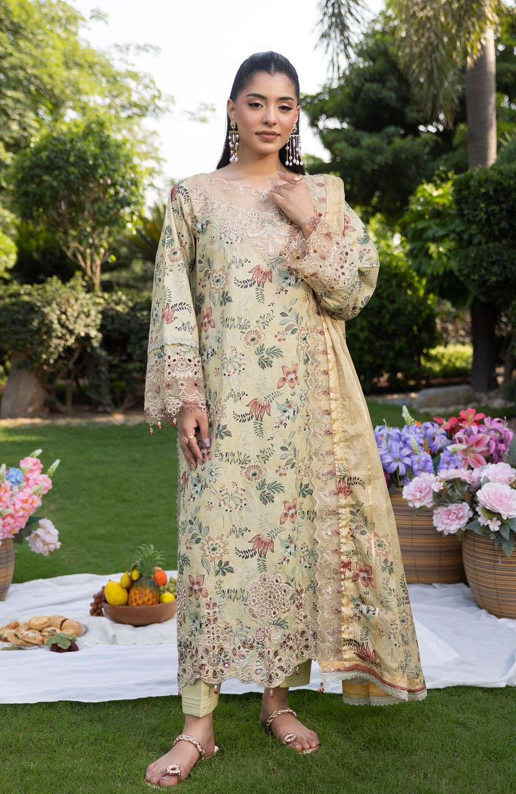 APPLIQUEKARI VOL - 03 MODEL PICS BY AL ZOHAIB TEXTILES - 02