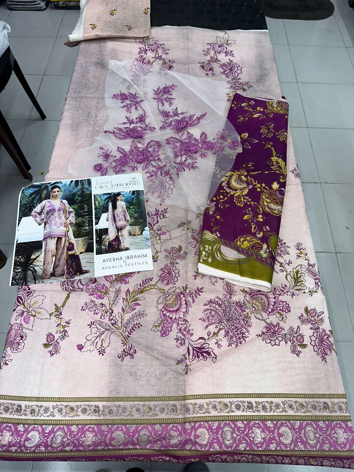 AYESHA IBRAHIM LUXURY LAWN EMBROIDERED COLLECTION BY REGALIA - 15