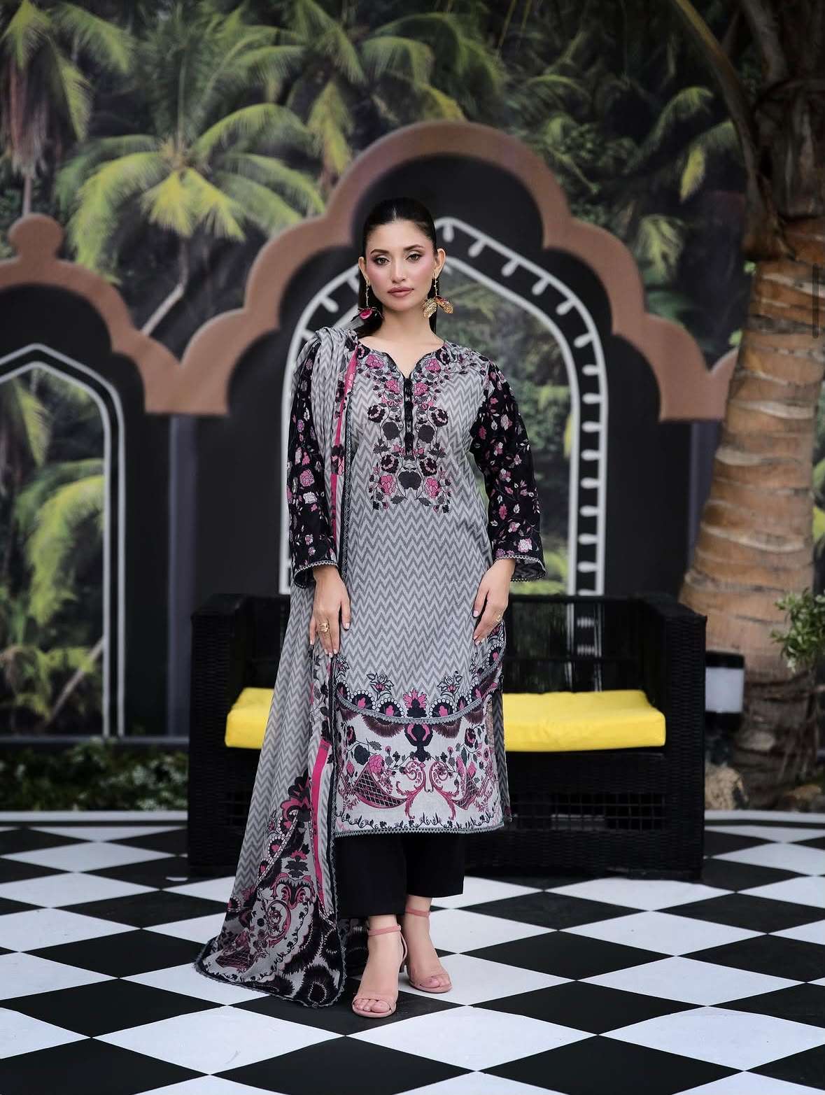 AYESHA IBRAHIM LUXURY LAWN PRINTS BY REGALIA - 05