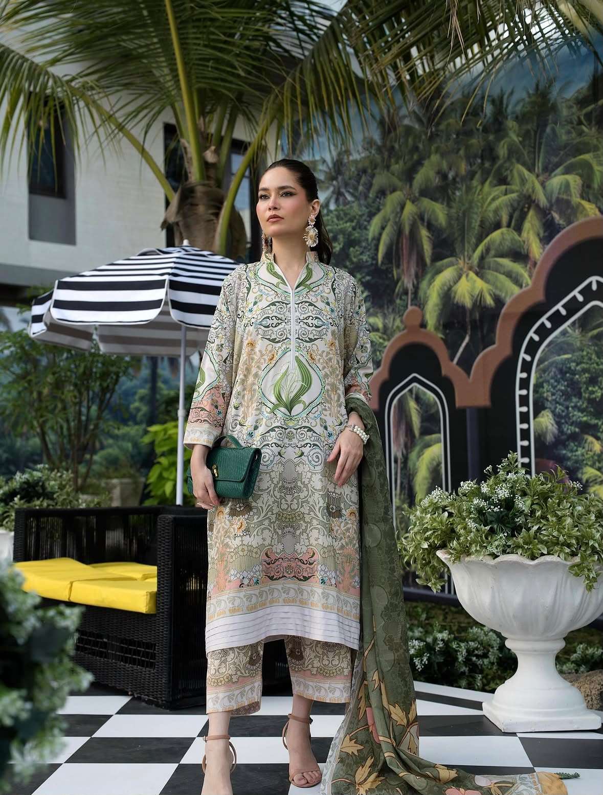 AYESHA IBRAHIM LUXURY LAWN PRINTS BY REGALIA - 08