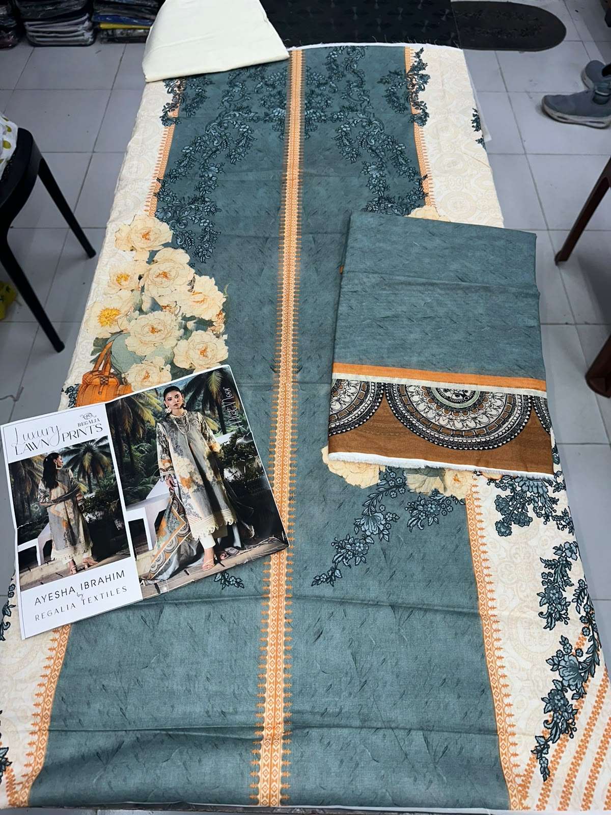 AYESHA IBRAHIM LUXURY LAWN PRINTS BY REGALIA - 17