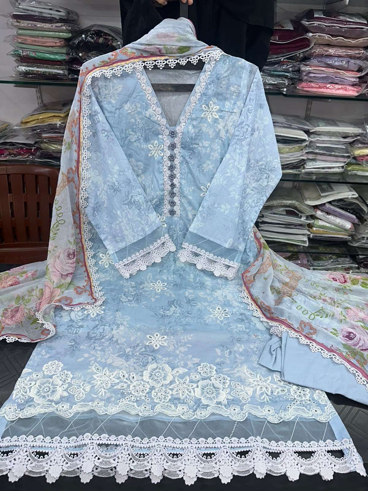 RTW EMBROIDERY CHICKAN KARI LAWN 2026 VOL - 01 OPEN PICS BY MAUSUMMERY - 07