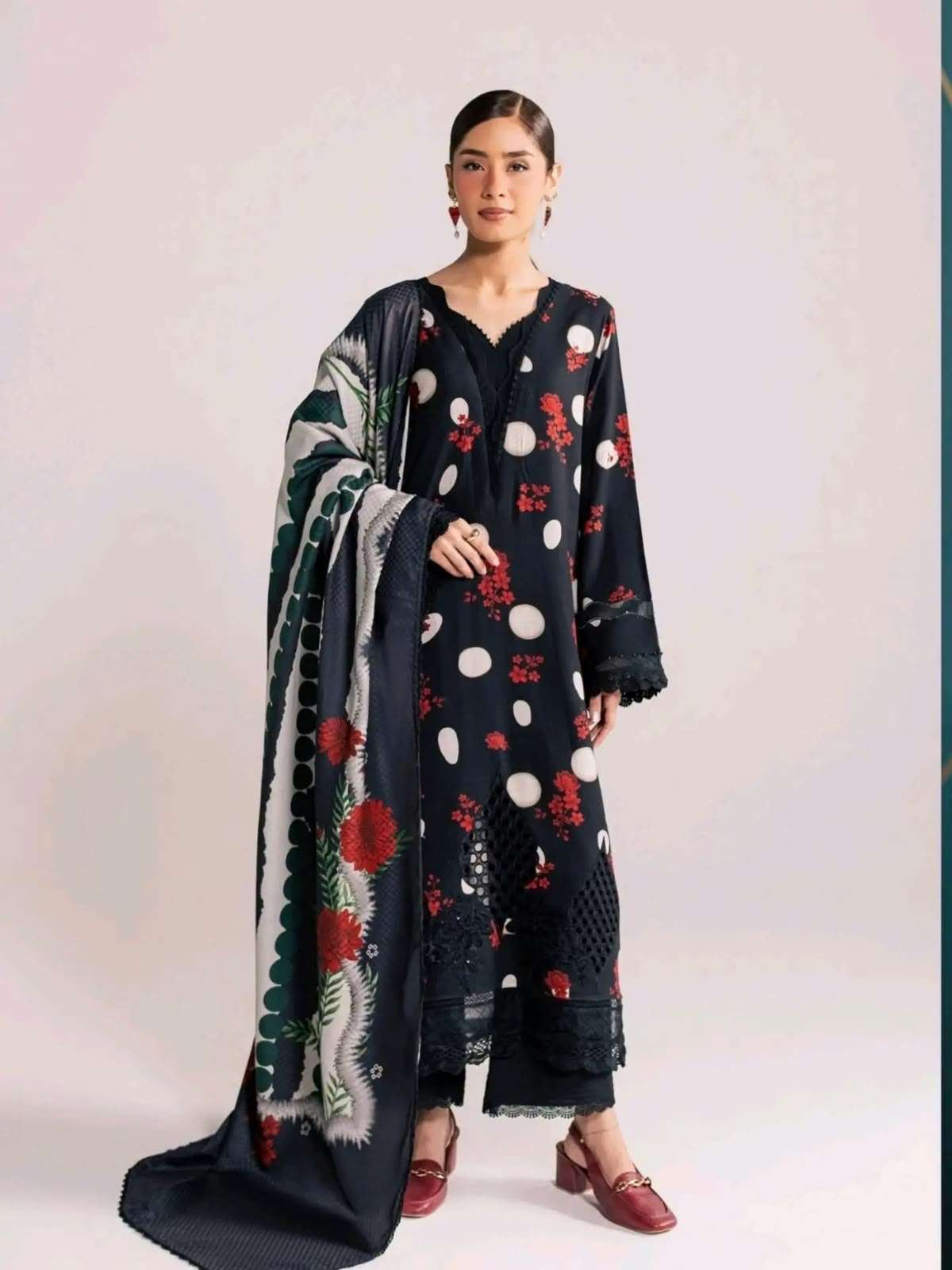 DAHLIA EMBROIDERED VISCOSE SLUB COLLECTION BY DARIA - 01