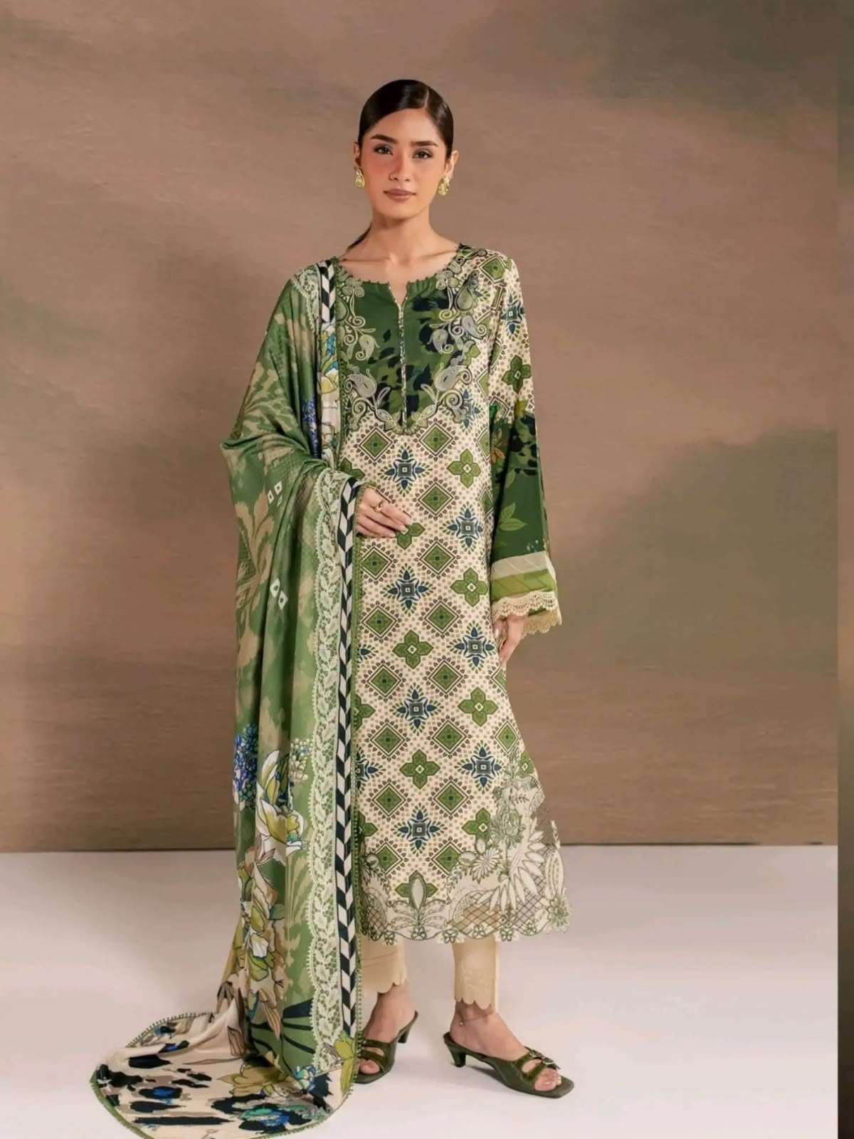 DAHLIA EMBROIDERED VISCOSE SLUB COLLECTION BY DARIA - 06