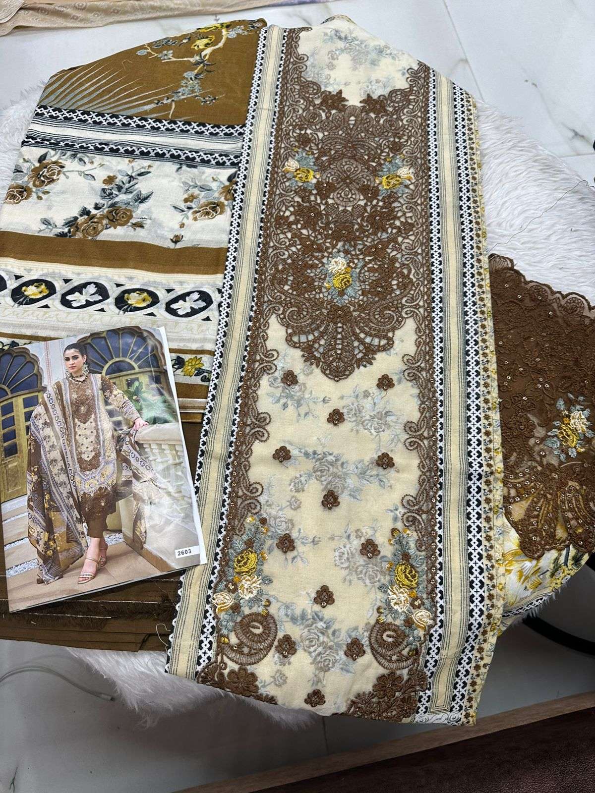 GULNAWAZ VOL - 26 OPEN PICS BY PAKIZA PRINTS - 04