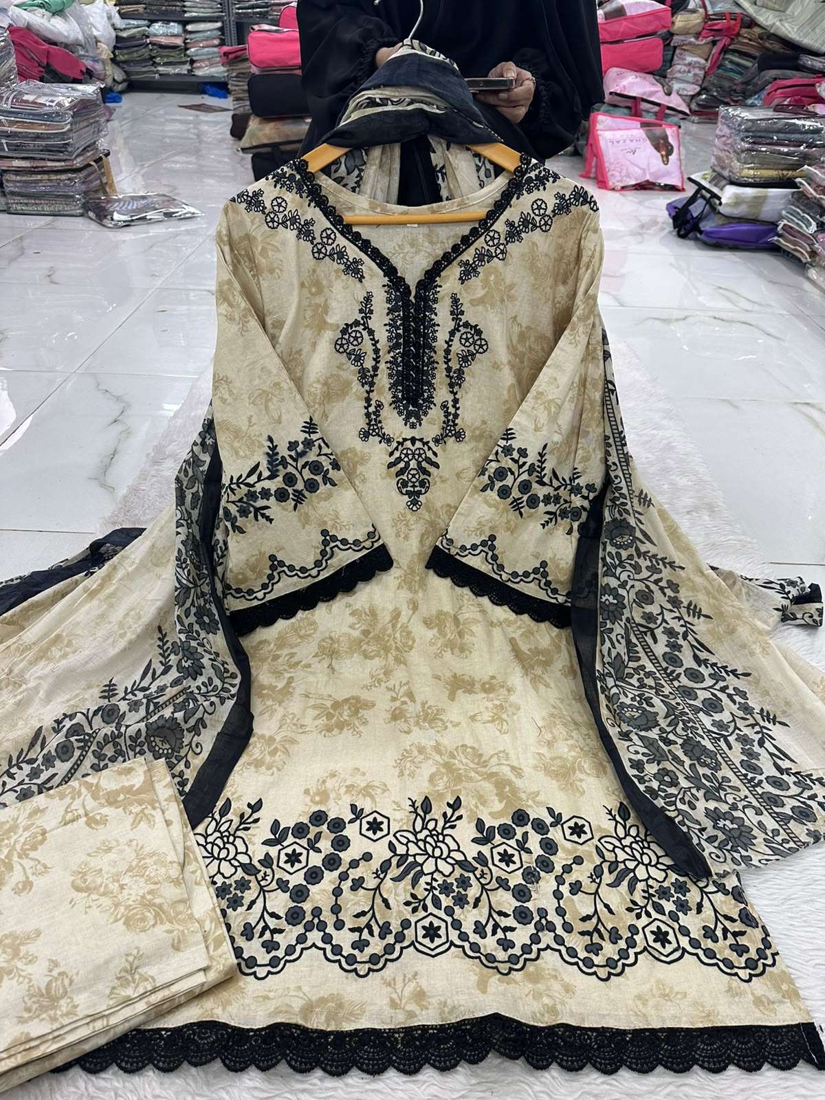 RTW PRINTED COTTON COLLECTION VOL - 73 BY RTW - 02