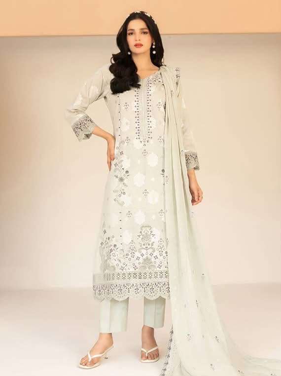 ZAYLEE NEW EMBROIDERED BROSHIA LAWN MODEL PICS BY SHAHID TAWAKKAL - 05