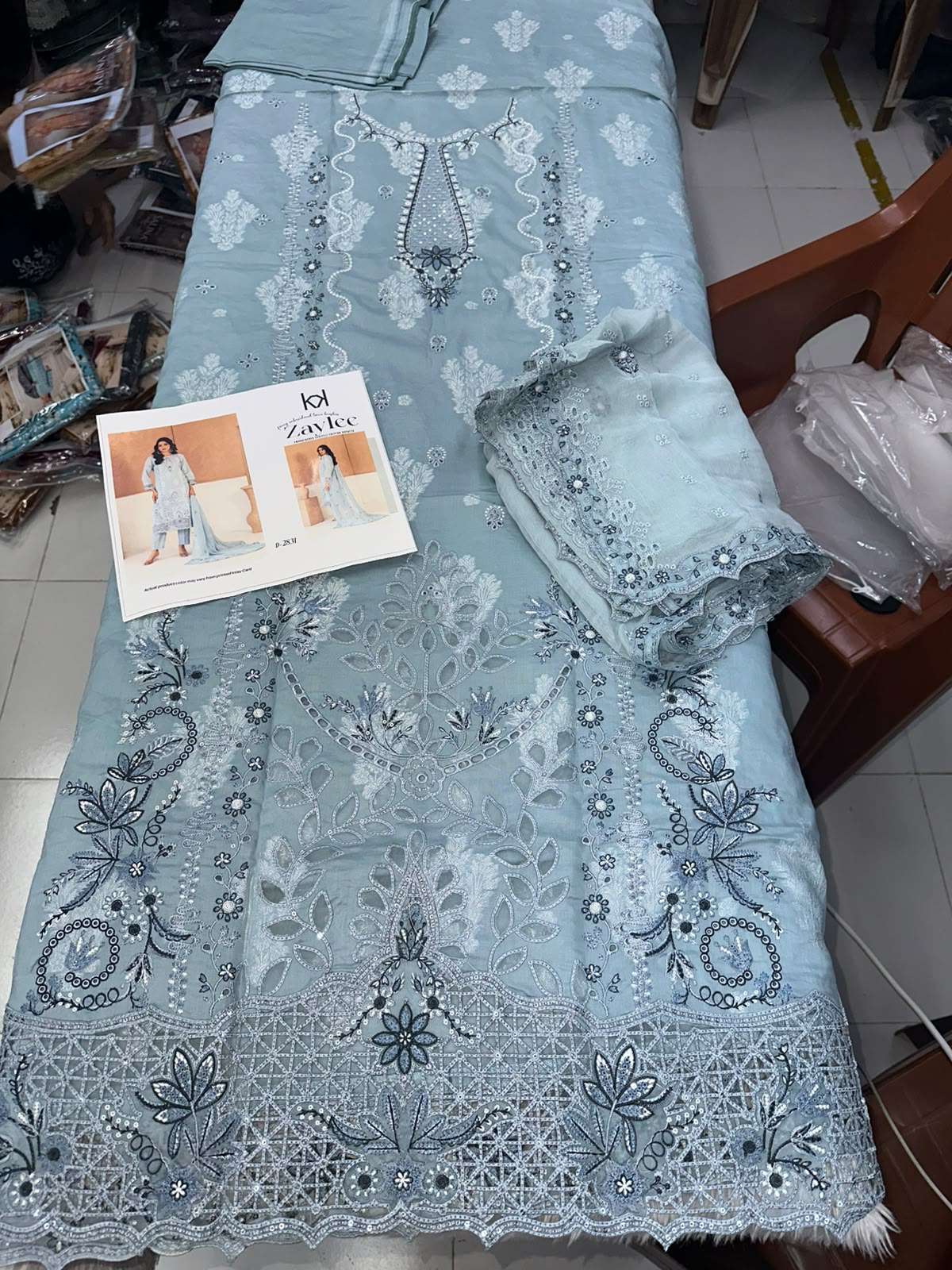 ZAYLEE NEW EMBROIDERED BROSHIA LAWN OPEN PICS BY SHAHID TAWAKKAL - 04