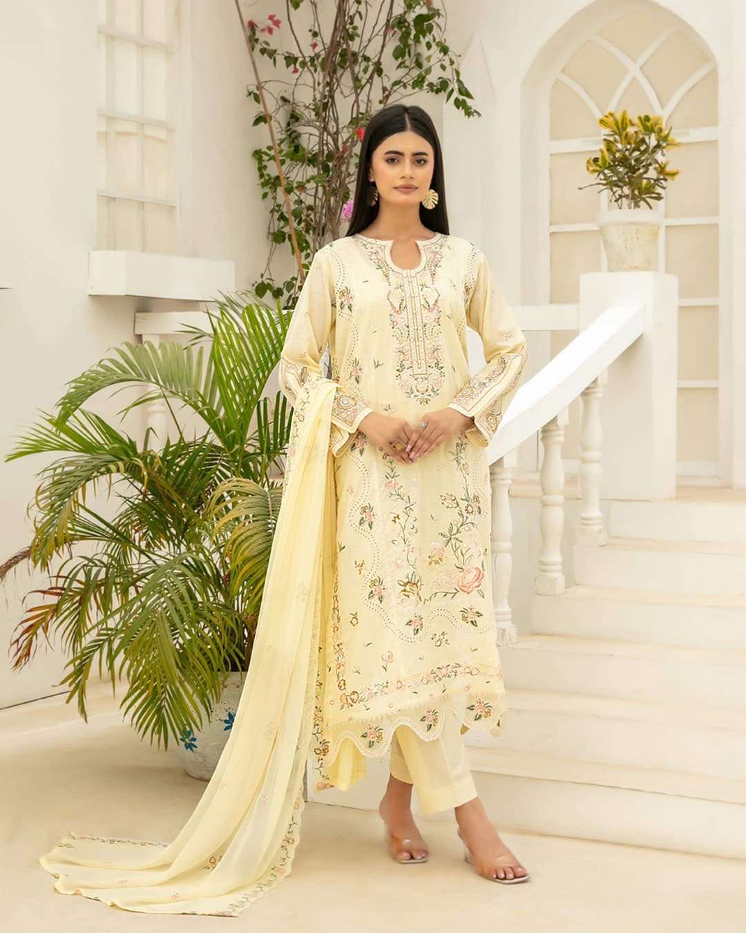ELSION LAWN MODEL PIC BY TAWAKKAL - 02