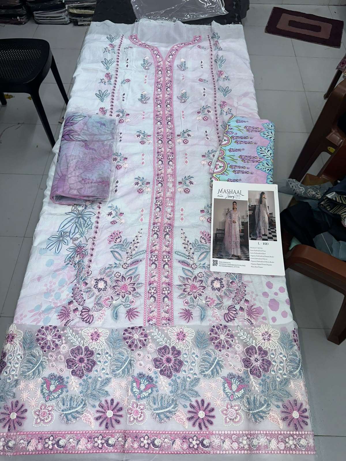 MASHAAL LUXURY LAWN VOL 16 RAMSHA-01