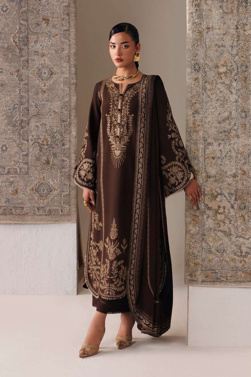QLINE LINEN COLLECTION BY QALAMKAR - 02