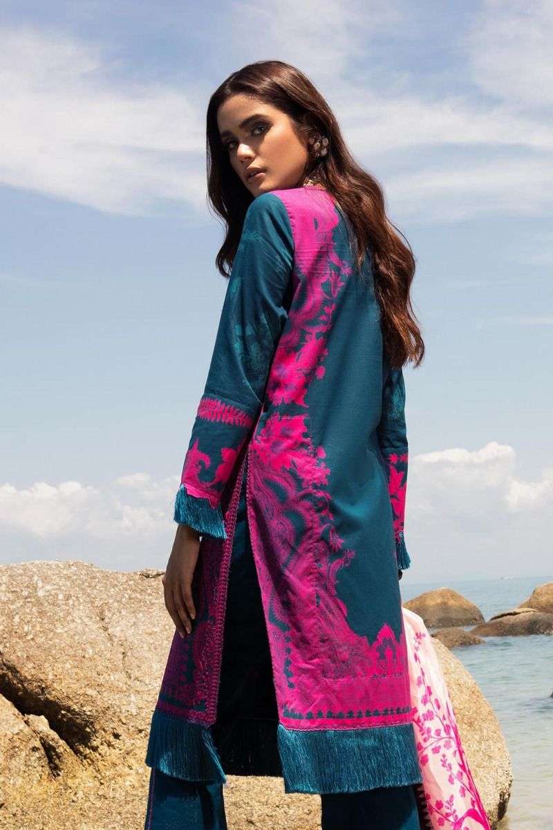 Sana Safinaz Luxury Lawn Collection 2020 04B