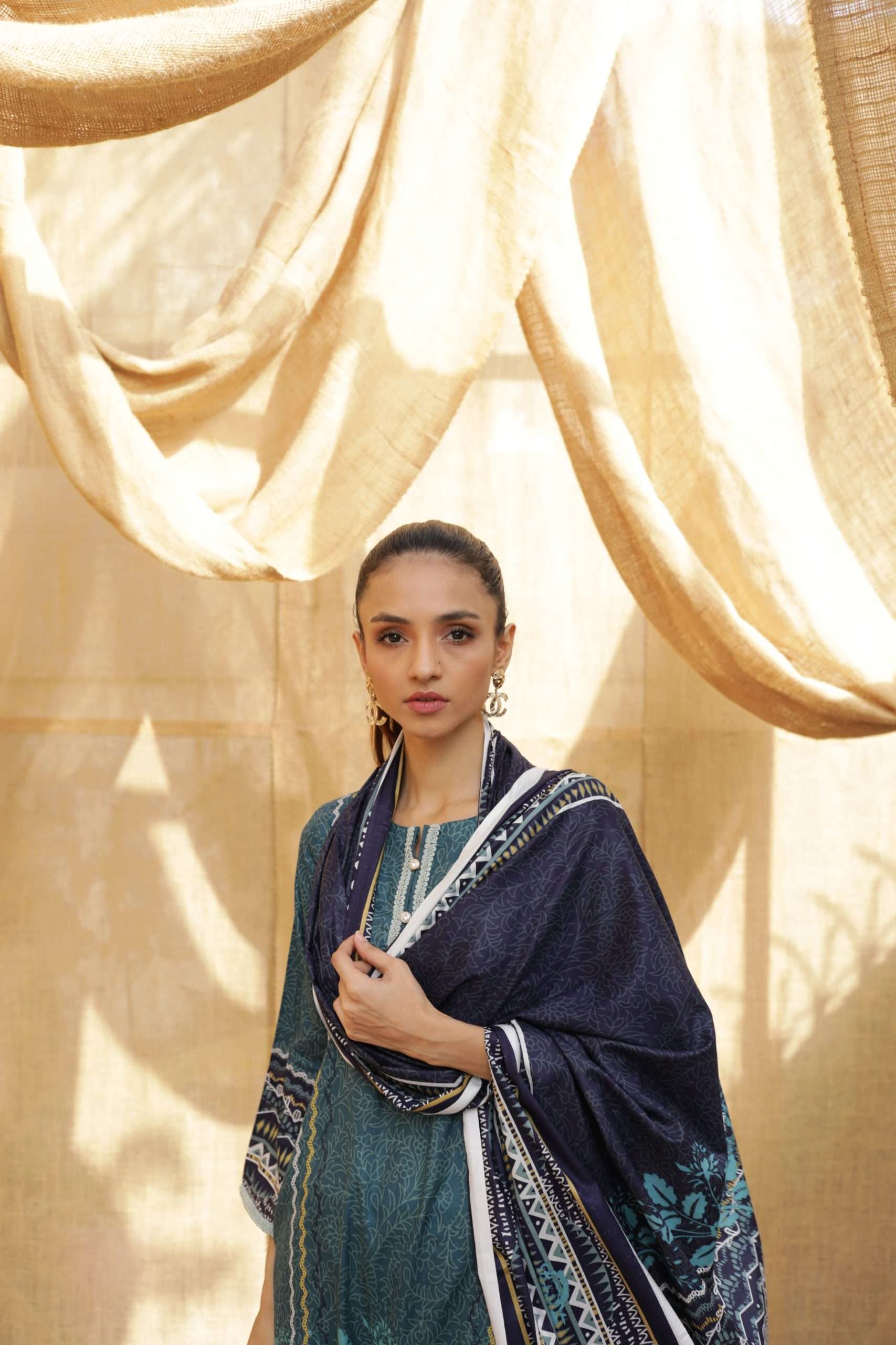  Signature Icon Printed Lawn Vol 2 09