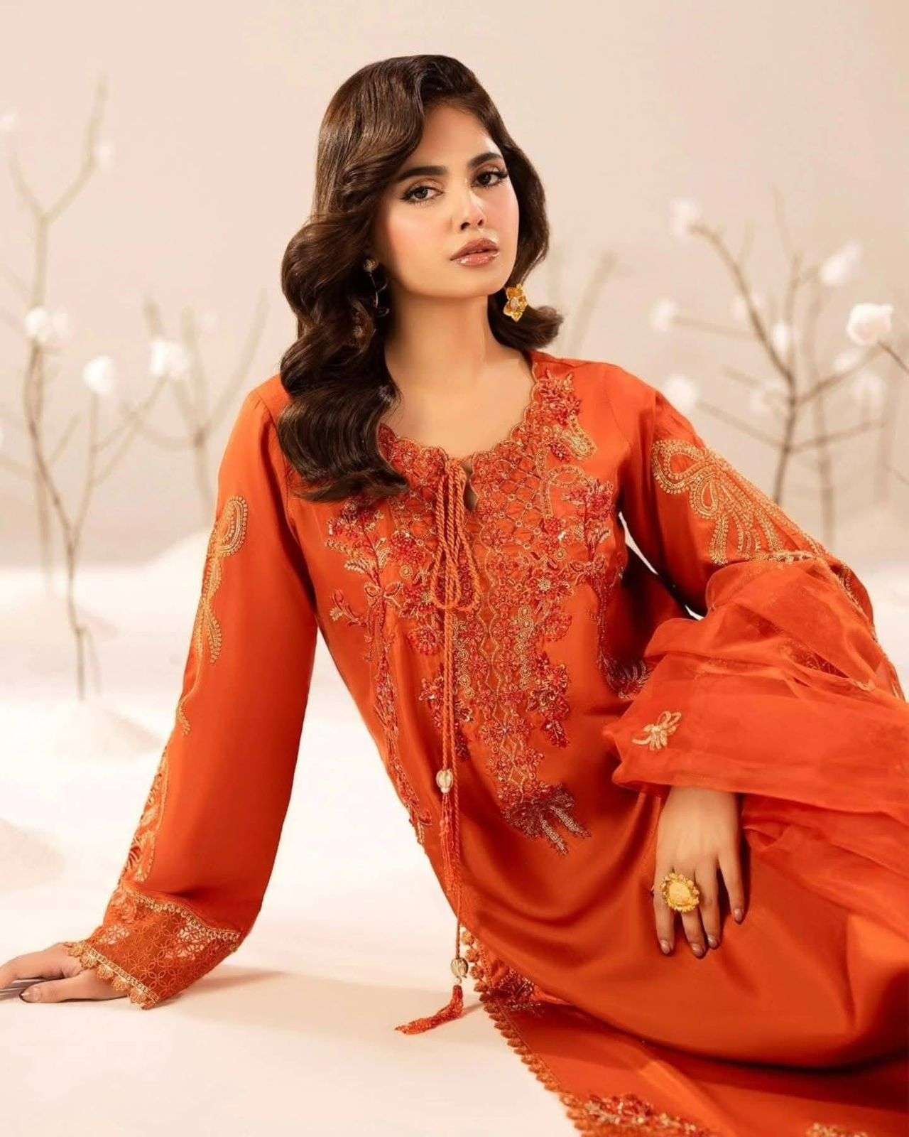 Embroidered Luxury Festive Collection Ready to Wear by Zahra Rubab-02