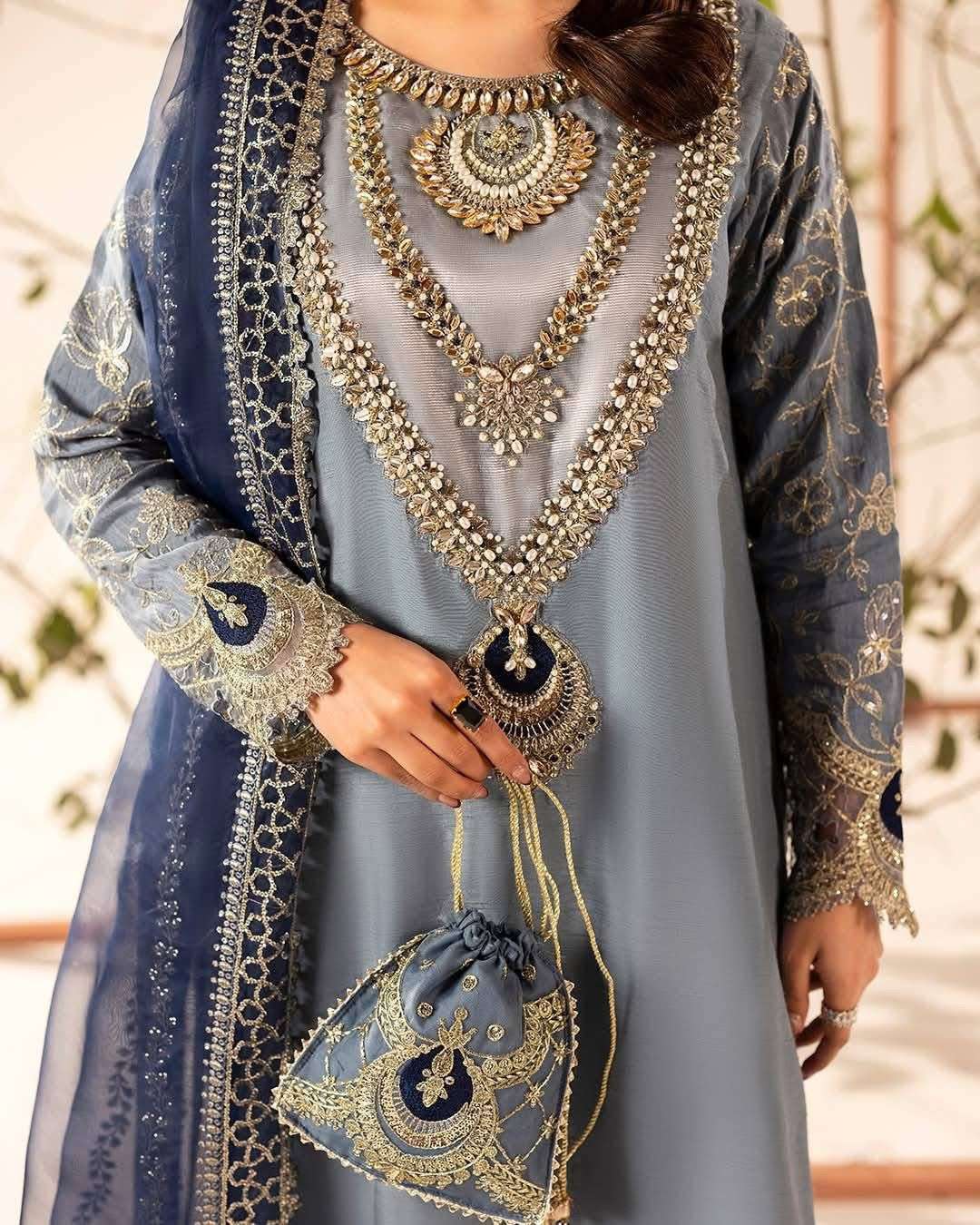 Embroidered Luxury Festive Collection Ready to Wear by Zahra Rubab-06