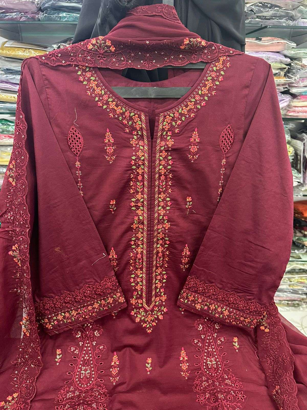 RTW Luxe Pret Lawn by Tawakkal-09