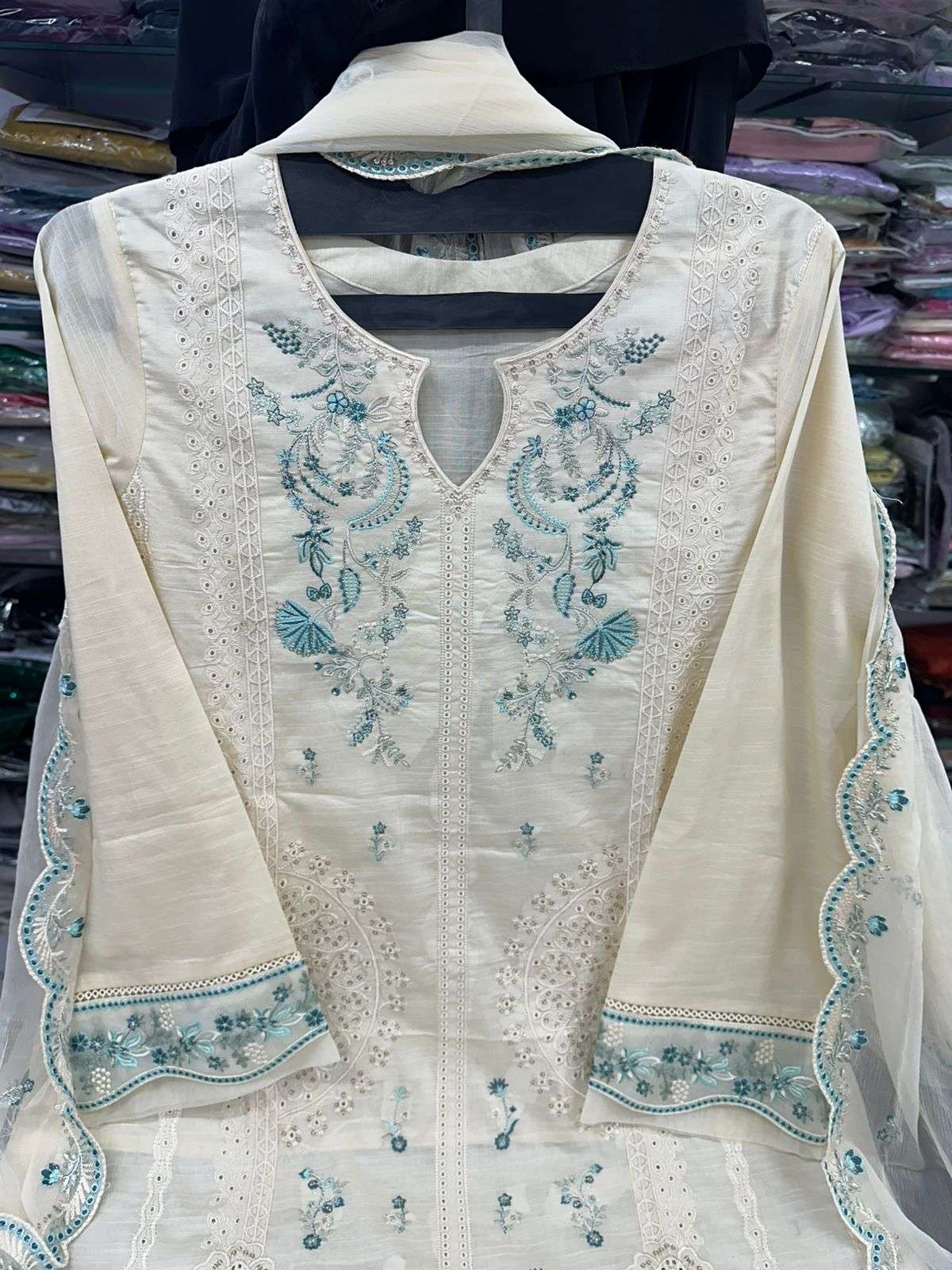 RTW Luxe Pret Lawn by Tawakkal-13