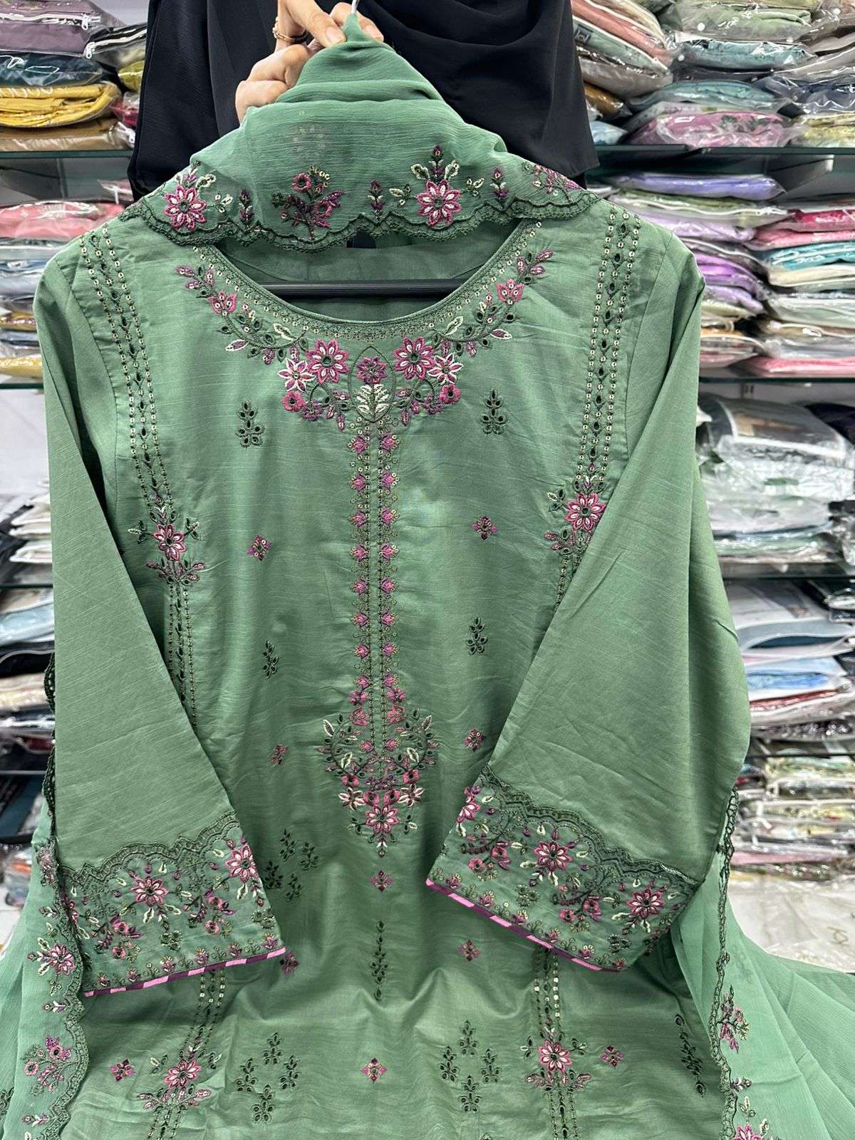 RTW PREMIUM LAWN COLLECTION BY TAWAKKAL-01