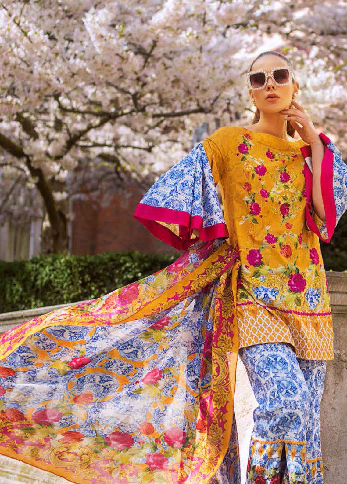 Honey Waqar Festive Luxury Lawn Collection Conquerir le Monde 3B